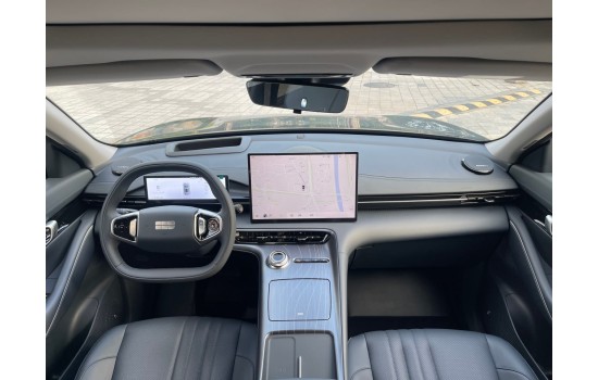 Geely Galaxy E5, 2025 (7), модель 2026 года, пробег 13 тысяч км